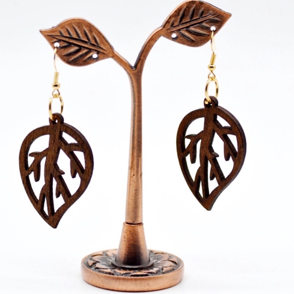 Wooden leaf earrings.